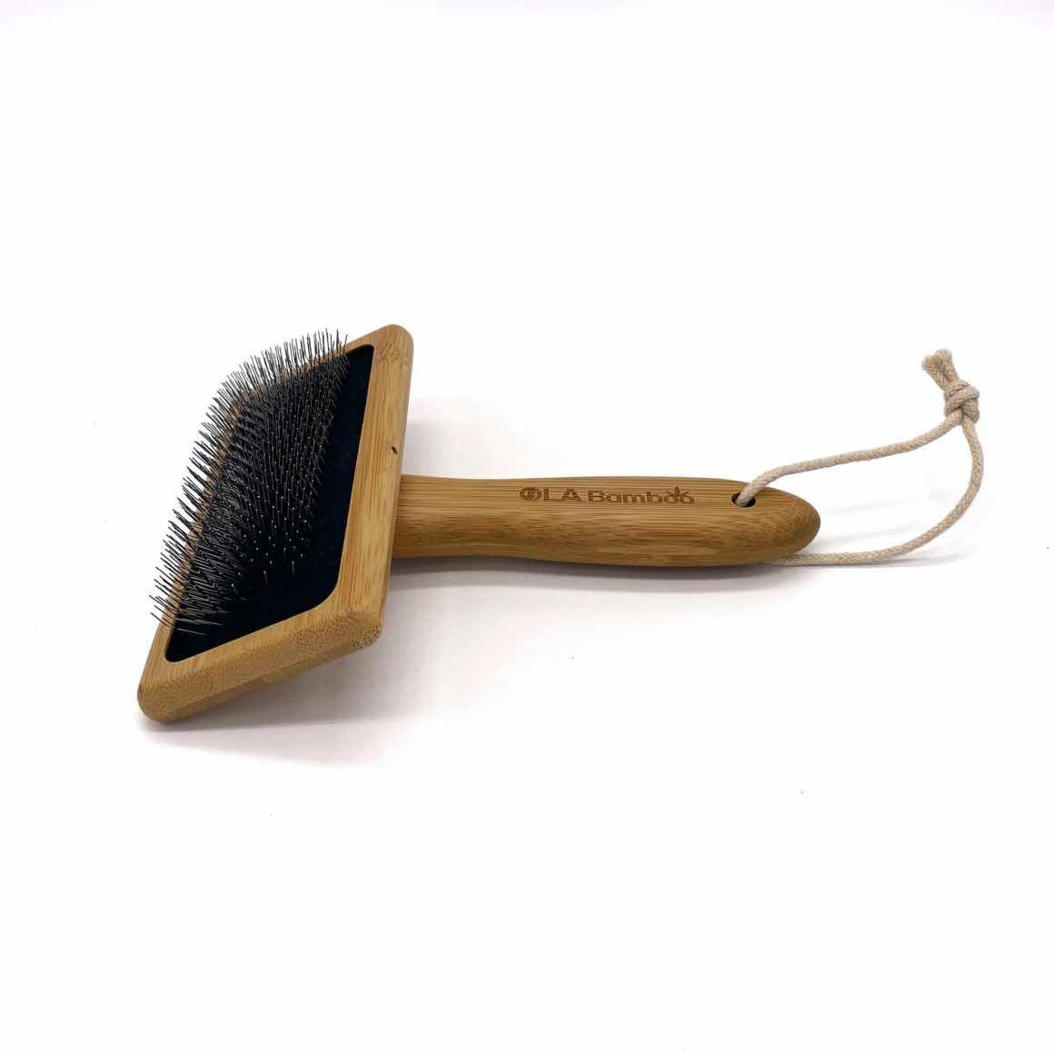 Bamboo slicker brush
