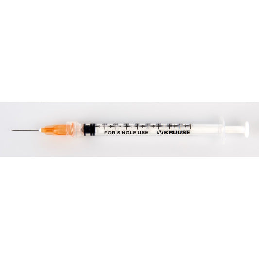 Disposable 1 ml syringe with LL needle