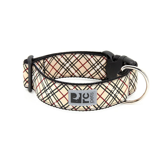 Wide clip collar for dogs